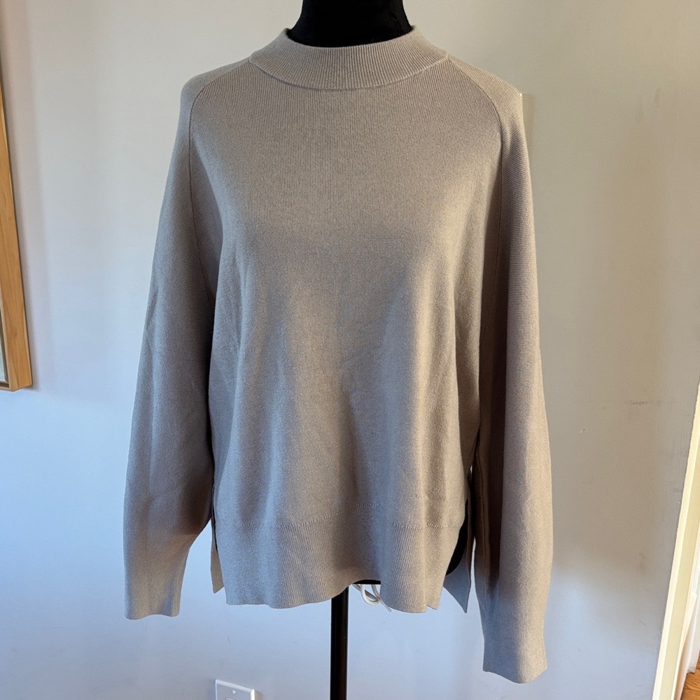 Elegant Women's Beige Sweater